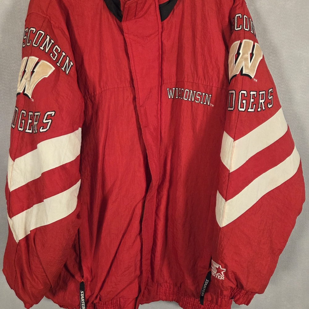 VINTAGE STARTER WISCONSIN BADGERS FULL ZIP WINTER JACKET